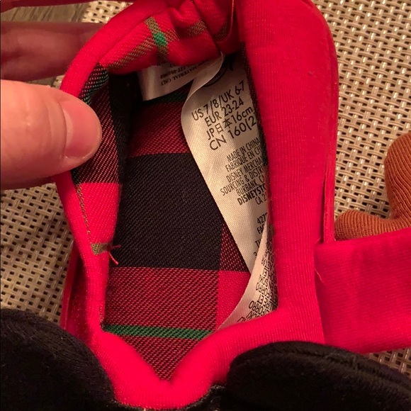 Brand new Mickey slipper - Picture 3 of 3